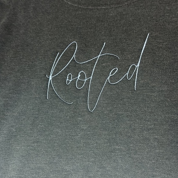 NWT Ombre Crew Neck - Picture 5 of 7